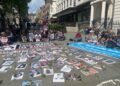 Londra`da Cumartesi Anneleri`nin 1000. hafta eylemiyle dayanışma eylemi